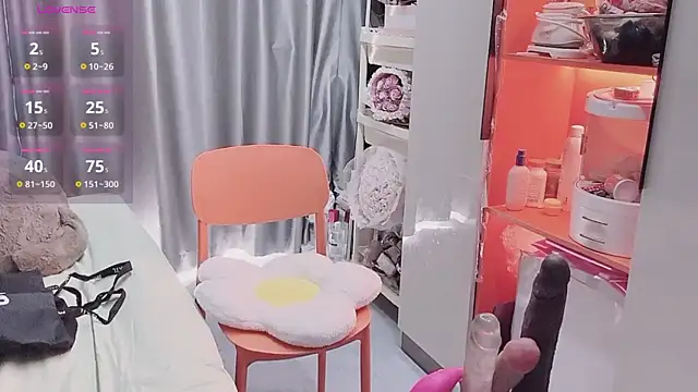 guoguo7777777 online show from 09/17/25, 05:42