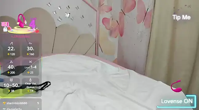 Snapshot of sweetiepeach_ chatting on 03/18/25, 05:41 sweetiepeach online show from 03/18/25, 05:41