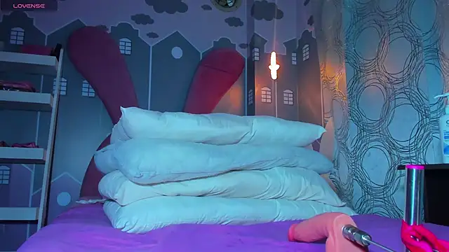 Snapshot of sweetiepeach_ chatting on 11/30/25, 04:16 sweetiepeach online show from 11/30/25, 04:16