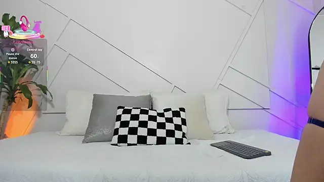 alanarouge online show from 10/10/25, 11:42