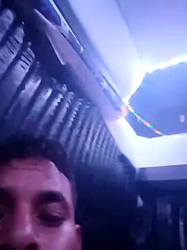 Snapshot of reycorona chatting on 03/15/25, 12:24 reycorona online show from 03/15/25, 12:24