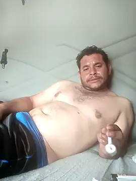 Snapshot of reycorona chatting on 02/18/26, 08:16 reycorona online show from 02/18/26, 08:16