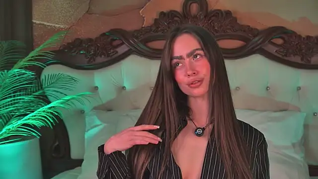 Amanda River online show from 04/12/26, 09:20