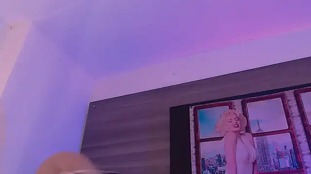 SashaNova online show from 11/14/25, 04:33