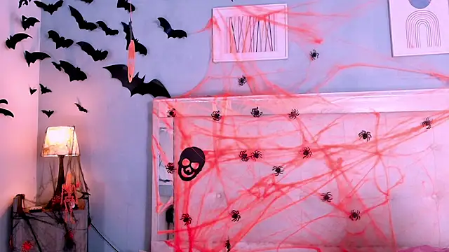 Emily Castillo 1 online show from 10/27/25, 05:55