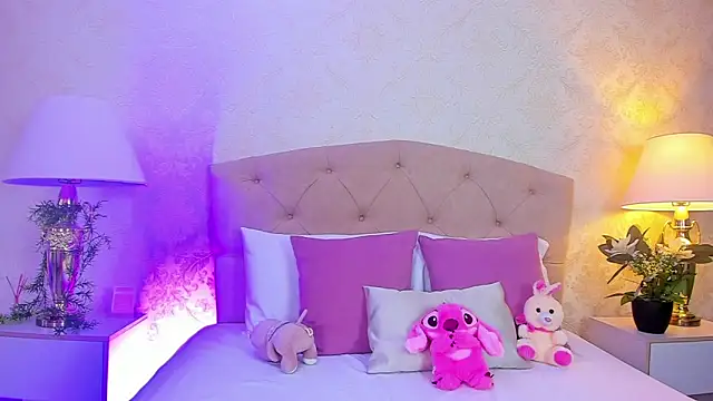 Mia Montess online show from 03/11/26, 12:22