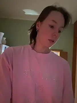 Snapshot of pusi_musi chatting on 02/07/26, 04:00 pusi musi online show from 02/07/26, 04:00