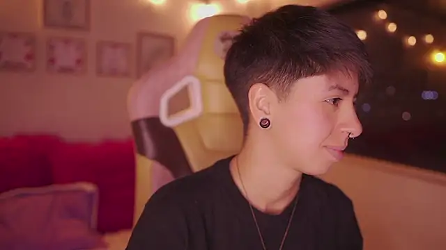 tommy blue online show from 03/05/26, 01:56