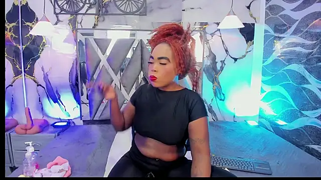 CandyMartinez  online show from 07/13/26, 07:49