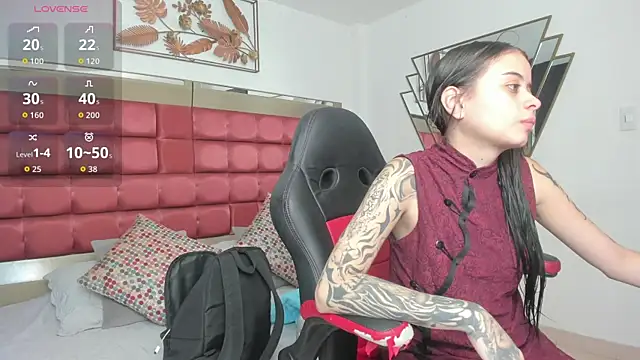 Snapshot of SaskiaGrendel chatting on 06/17/26, 06:09 SaskiaGrendel online show from 06/17/26, 06:09