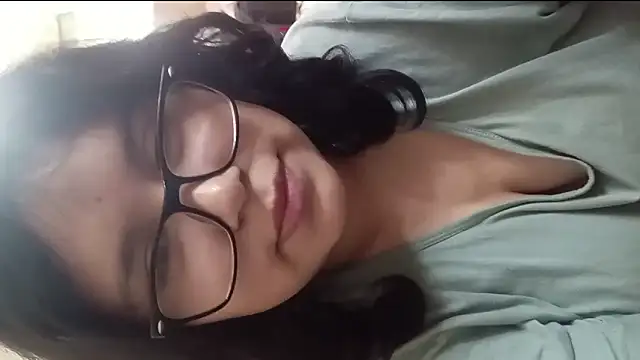 Snapshot of Maferyale chatting on 02/05/26, 05:23 Maferyale online show from 02/05/26, 05:23