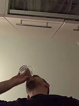 Maxpeins online show from 02/28/26, 11:50