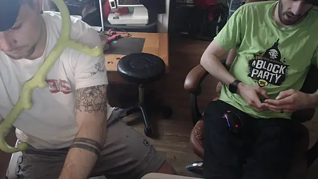 weknowourworth6999 online show from 05/21/26, 03:08