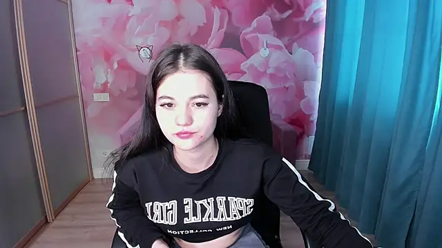 ElinaMils online show from 03/18/25, 06:36