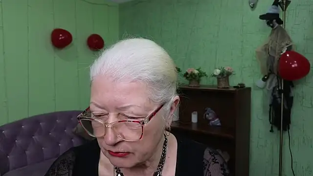 Maya Mayflower online show from 03/06/25, 06:08