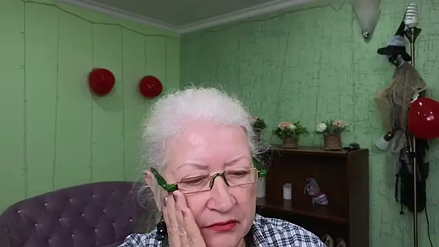 Maya Mayflower online show from 03/07/25, 03:28