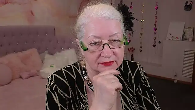 Maya Mayflower online show from 03/18/25, 03:21