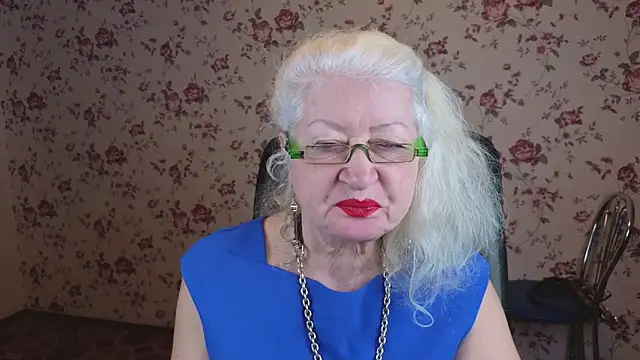 Maya Mayflower online show from 12/19/25, 04:08