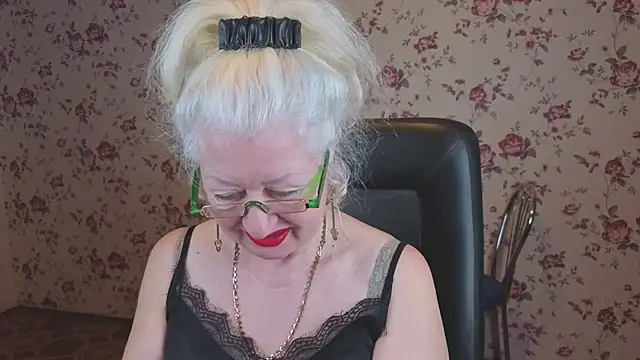 Snapshot of Maya_Mayflower chatting on 01/17/26, 03:11 Maya Mayflower online show from 01/17/26, 03:11