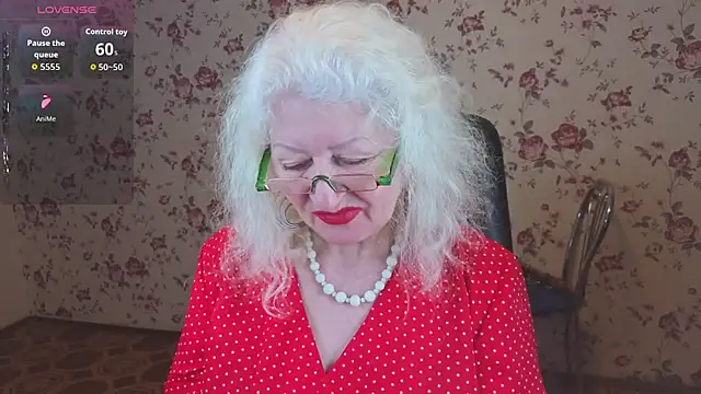 Snapshot of Maya_Mayflower chatting on 02/05/26, 03:00 Maya Mayflower online show from 02/05/26, 03:00