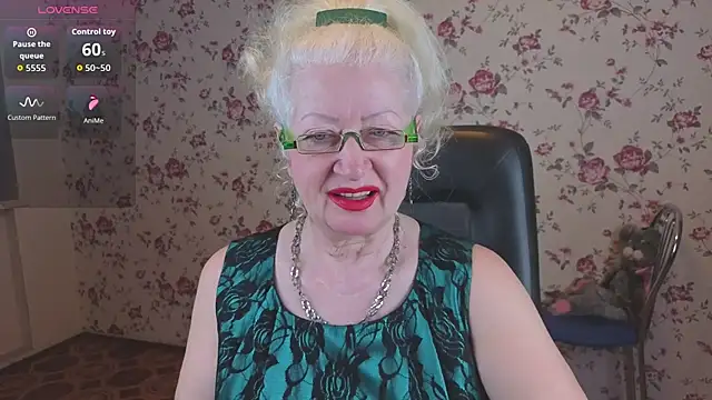 Snapshot of Maya_Mayflower chatting on 02/07/26, 02:48 Maya Mayflower online show from 02/07/26, 02:48