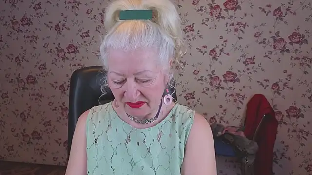 Snapshot of Maya_Mayflower chatting on 02/21/26, 03:07 Maya Mayflower online show from 02/21/26, 03:07