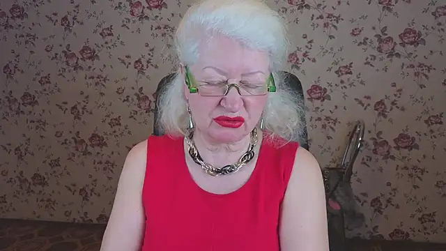 Snapshot of Maya_Mayflower chatting on 02/27/26, 02:44 Maya Mayflower online show from 02/27/26, 02:44