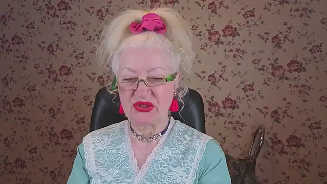 Snapshot of Maya_Mayflower chatting on 02/28/26, 02:56 Maya Mayflower online show from 02/28/26, 02:56