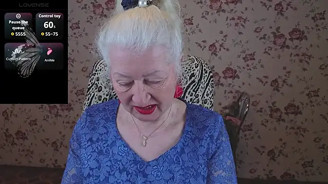 Maya Mayflower online show from 05/01/26, 03:11