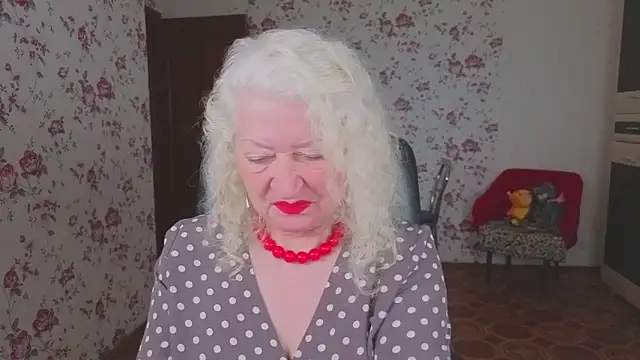 Maya Mayflower online show from 05/11/26, 03:23