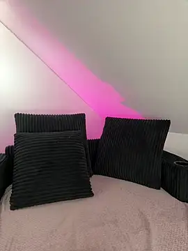 SpicyKylieFoxx online show from 04/08/26, 02:39