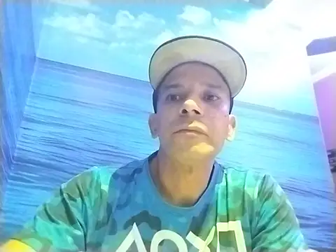 karlossan24 online show from 08/02/26, 03:49