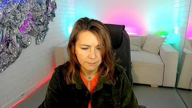 NicoleHitman online show from 09/12/25, 05:18