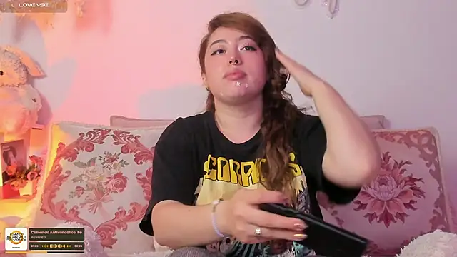 julieta cooper20 online show from 09/30/25, 03:33