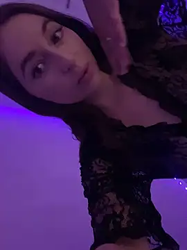 Snapshot of AlisaQSky chatting on 10/13/25, 03:12 AlisaQSky online show from 10/13/25, 03:12