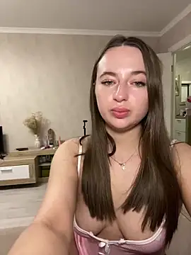 AlisaQSky online show from 04/25/26, 06:49