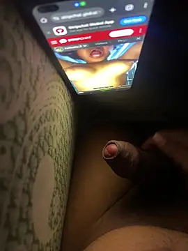 Snapshot of RightFielder chatting on 11/14/25, 05:22 RightFielder online show from 11/14/25, 05:22