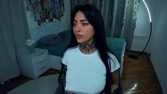 CharimgSabrina online show from 10/25/25, 06:32