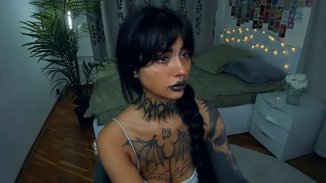 CharimgSabrina online show from 11/14/25, 06:12