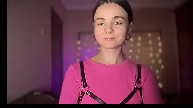 lanaloulou online show from 09/08/25, 11:26