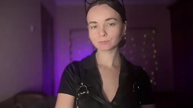 lanaloulou online show from 09/14/25, 11:37