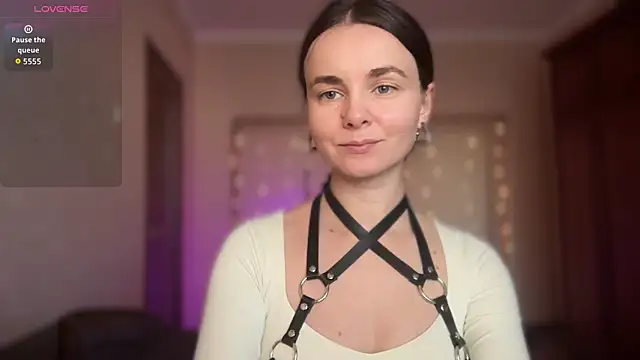 lanaloulou online show from 09/21/25, 01:46