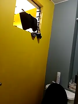 Ariana Rodriguez online show from 10/24/25, 12:12