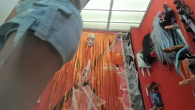 emma morgan 1 online show from 10/25/25, 04:24