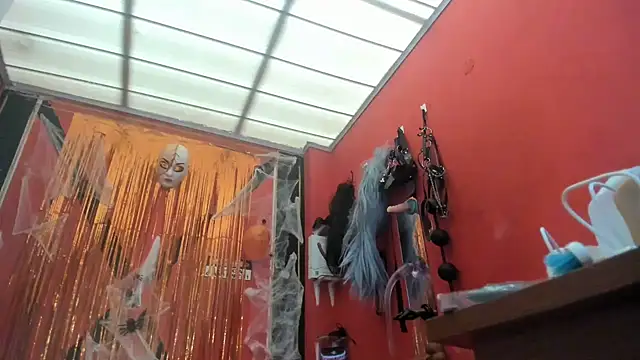 emma morgan 1 online show from 10/30/25, 11:44