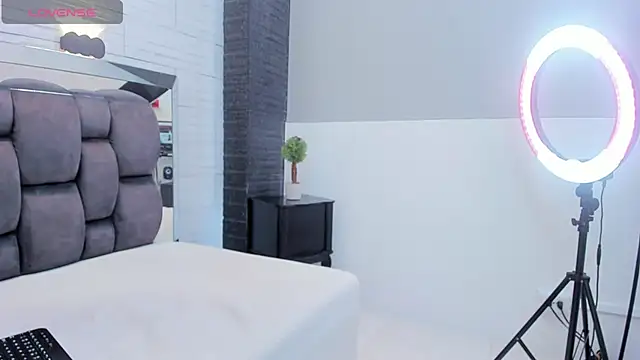 jade heartt online show from 03/12/25, 10:17