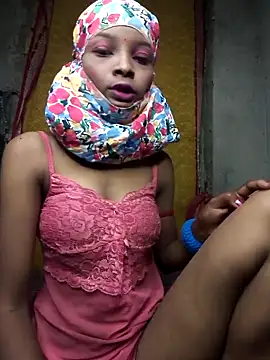 Cutesoma01 online show from 04/17/26, 10:57