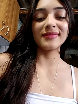 Snapshot of Valen_Person chatting on 10/11/25, 04:27 Valen Person online show from 10/11/25, 04:27