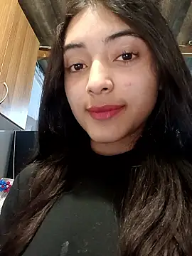 Snapshot of Valen_Person chatting on 10/24/25, 11:12 Valen Person online show from 10/24/25, 11:12