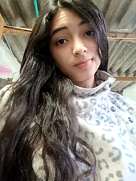 Snapshot of Valen_Person chatting on 11/12/25, 04:18 Valen Person online show from 11/12/25, 04:18